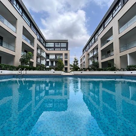 Accra Comfy Studio At Embassy Gardens Cantonments ภายนอก รูปภาพ