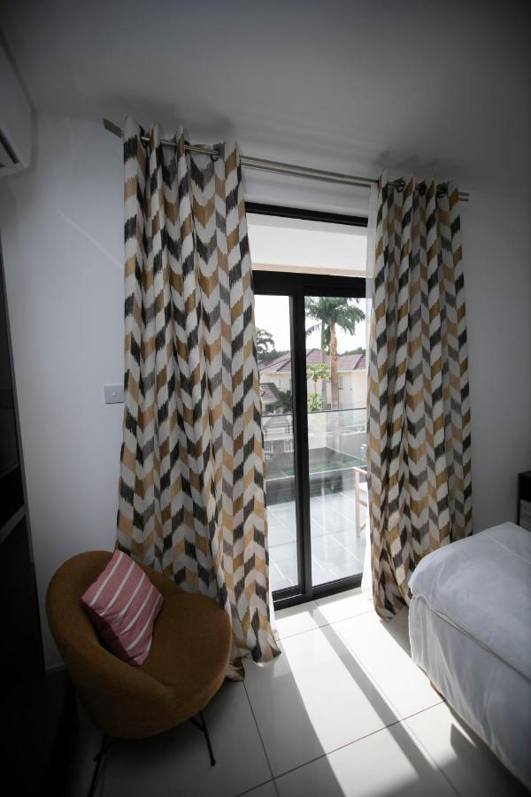 Accra Comfy Studio At Embassy Gardens Cantonments ภายนอก รูปภาพ
