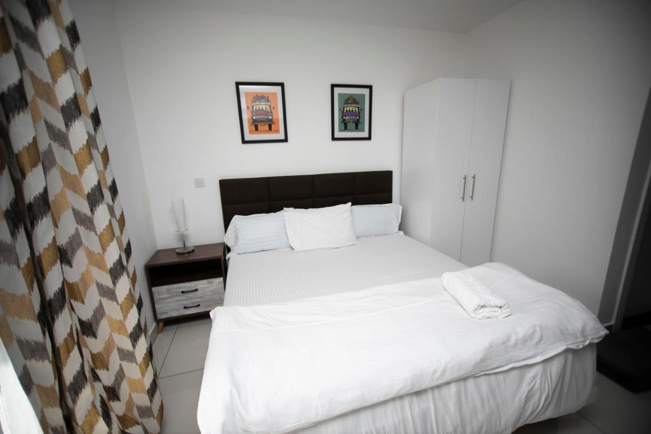 Accra Comfy Studio At Embassy Gardens Cantonments ภายนอก รูปภาพ